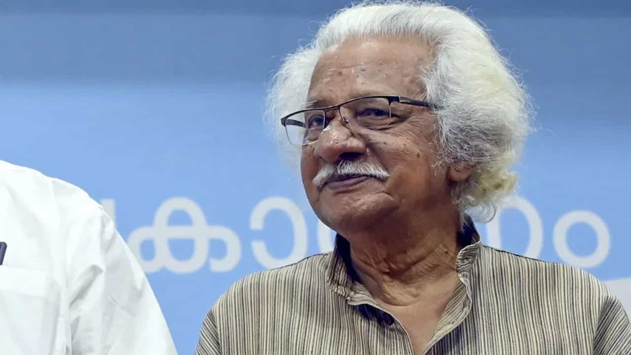 Adoor Gopalakrishnan: ദളിത് വിഭാഗക്കാരെ കള്ളന്മാരായി ചിത്രീകരിക്കുന്നു, അടൂര്‍ ഗോപാലകൃഷ്ണനെതിരെ പരാതി
