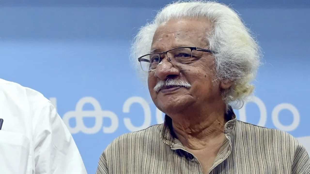 Adoor Gopalakrishnan: ദളിത് വിഭാഗക്കാരെ കള്ളന്മാരായി ചിത്രീകരിക്കുന്നു, അടൂര് ഗോപാലകൃഷ്ണനെതിരെ പരാതി Adoor Gopalakrishnan: ദളിത് വിഭാഗക്കാരെ കള്ളന്മാരായി ചിത്രീകരിക്കുന്നു, അടൂര് ഗോപാലകൃഷ്ണനെതിരെ പരാതി