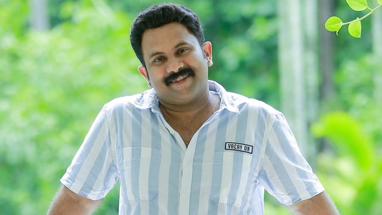 Aju Varghese: ‘ഡബ്ബിങ് പേടിയായിരുന്നു, ശബ്ദത്തിന്റെ പേരില്‍ പരിഹാസം നേരിട്ടിട്ടുണ്ട്’