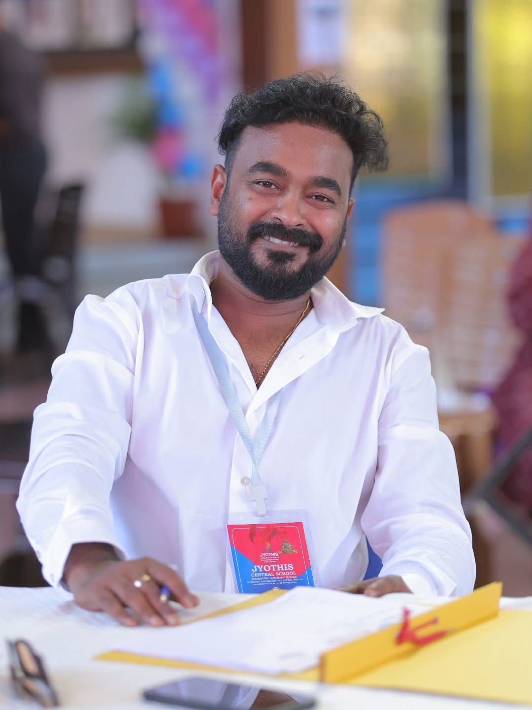 കഴിഞ്ഞ ദിവസം അനുമോള്‍ അപ്പാനി ശരത്തിനെതിരെ ബിന്‍സി പുറത്തായത് ശരത്ത് കാരണമാണെന്ന വാദം ഉന്നയിച്ചിരുന്നു. ഇത് സത്യമാണെന്ന് തന്നെയാണ് പ്രേക്ഷകരുടെ അഭിപ്രായം. ഒരാളെങ്കിലും അക്കാര്യം തുറന്നുപറഞ്ഞല്ലോ എന്ന ആശ്വാസത്തിലായിരുന്നു അവര്‍.