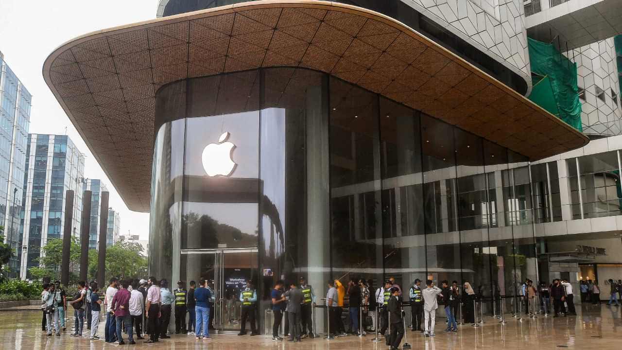 Apple: ഇന്ത്യയിൽ കൂടുതൽ റീട്ടെയിൽ സ്റ്റോറുകൾ തുറക്കാനൊരുങ്ങി ആപ്പിൾ; യുഎഇയിലും പുതിയ സ്റ്റോറുകൾ Apple: ഇന്ത്യയിൽ കൂടുതൽ റീട്ടെയിൽ സ്റ്റോറുകൾ തുറക്കാനൊരുങ്ങി ആപ്പിൾ; യുഎഇയിലും പുതിയ സ്റ്റോറുകൾ