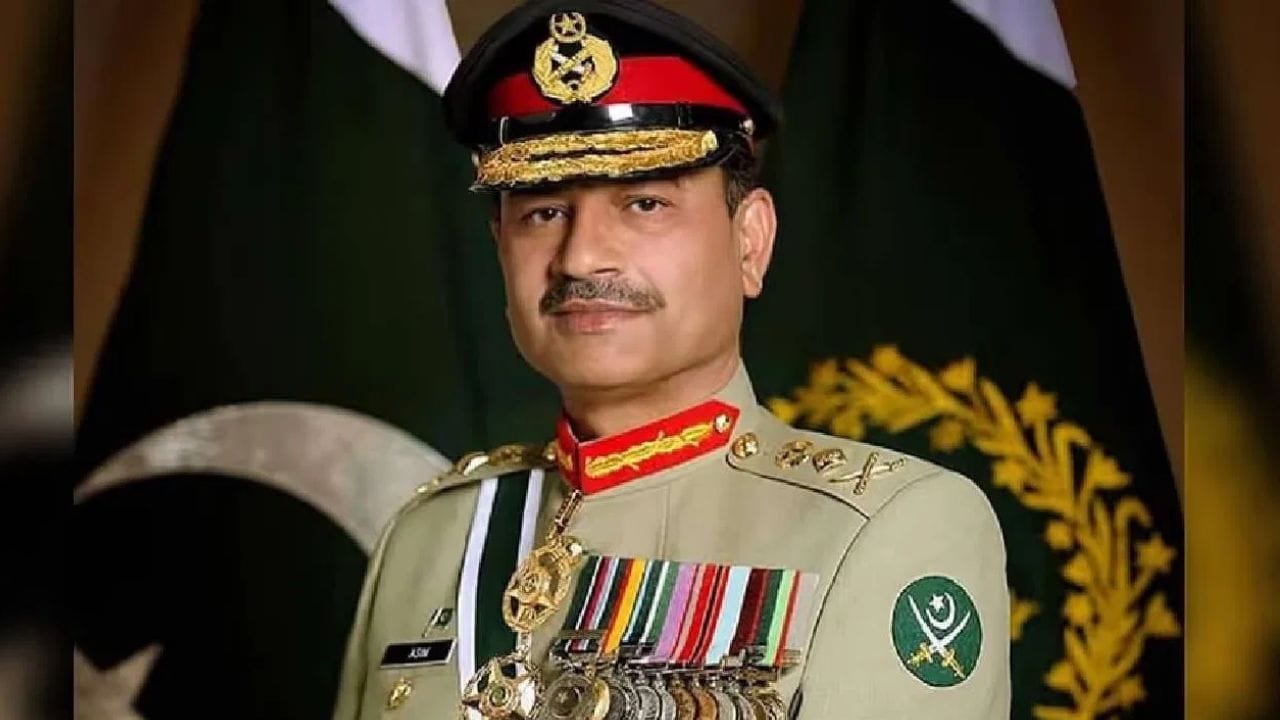 Pak Army Chief: ഞങ്ങള്‍ ഇല്ലാതാകുമെന്ന് തോന്നിയാല്‍, ലോകത്തിന്റെ പകുതിയും നശിപ്പിക്കും: പാക് സൈനിക മേധാവി