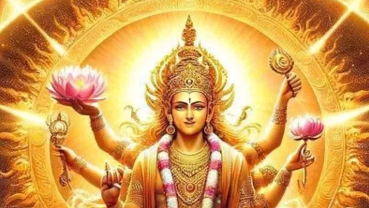 Astrology Malayalam : സൂര്യൻ ചിങ്ങത്തിൽ , ഇവരുടെ രാശിഫലം മാറി മാറിയും