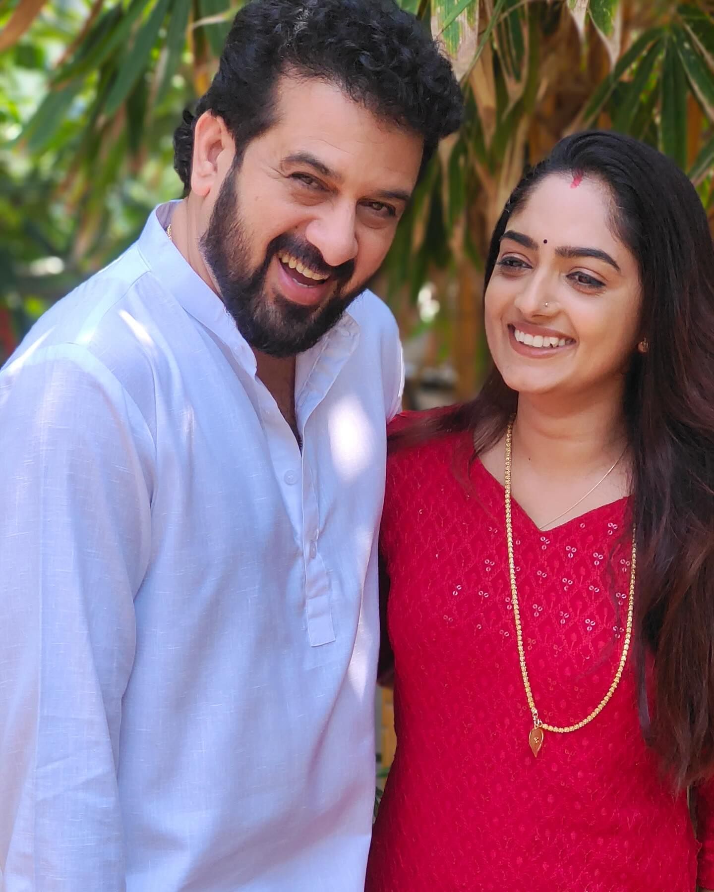 ഒരിക്കൽ നൂബിനൊപ്പം ബിന്നി ഒരു അവാർഡ് പരിപാടിയ്ക്ക് പോയി. ഇവിടെ വച്ച് ബിന്നിയെ കണ്ട ഗീതാഗോവിന്ദം അണിയറപ്രവർത്തകർ സീരിയലിലെ പ്രധാന വേഷം വാഗ്ദാനം ചെയ്തു. ആദ്യം മടിയുണ്ടായിരുന്നെങ്കിലും ഈ വേഷം അഭിനയിച്ച ബിന്നി ഇതിലൂടെ പ്രശസ്തിയിലെത്തുകയായിരുന്നു.