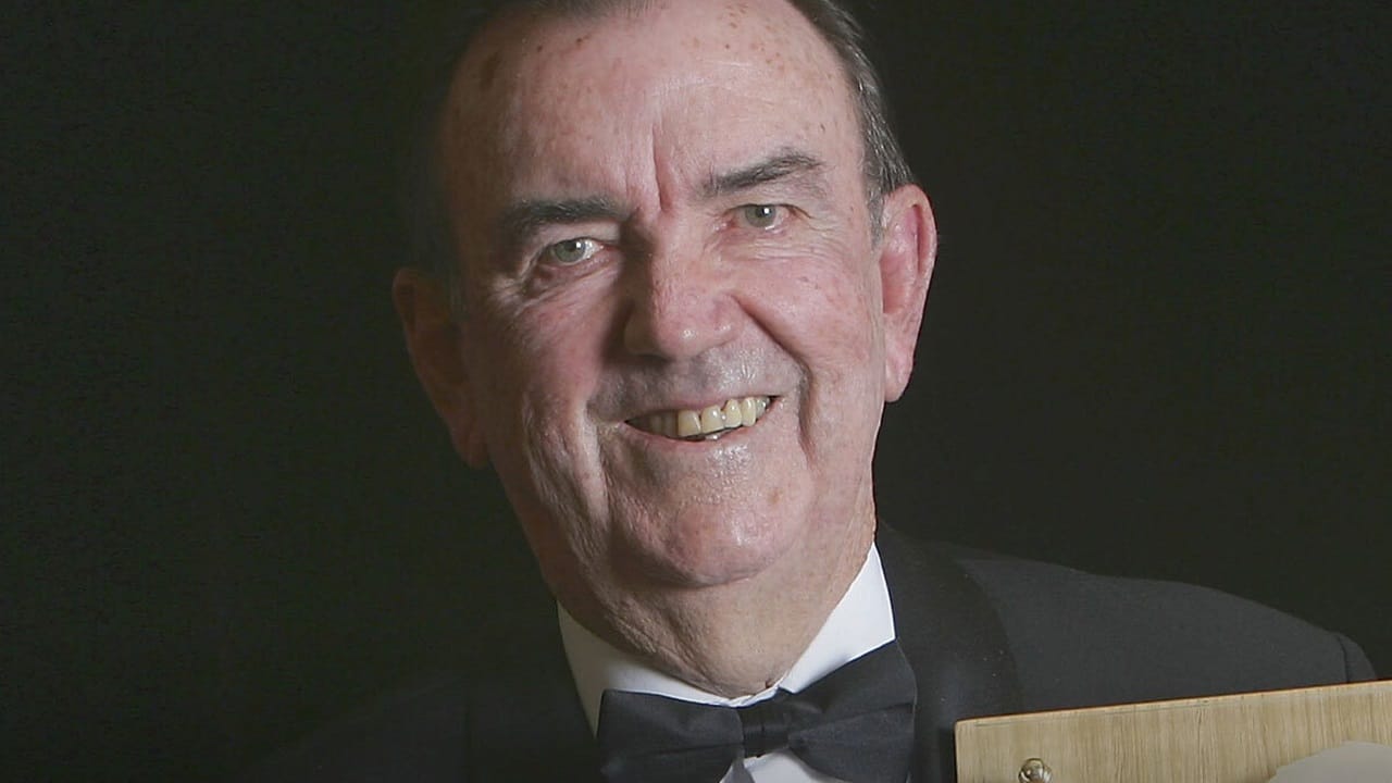 Bob Simpson: മുൻ ഓസ്‌ട്രേലിയൻ ക്രിക്കറ്റ് ക്യാപ്റ്റനും പരിശീലകനുമായ ബോബ് സിംപ്‌സൺ അന്തരിച്ചു