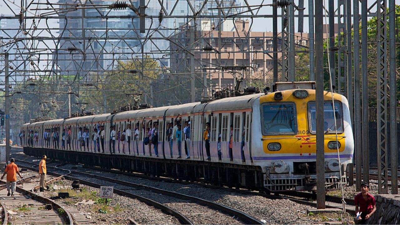 Central Railway Recruitment 2025: സെൻട്രൽ റെയിൽവേയിൽ അപ്രന്റീസാകാം; 2418 ഒഴിവുകൾ, അറിയേണ്ടതെല്ലാം