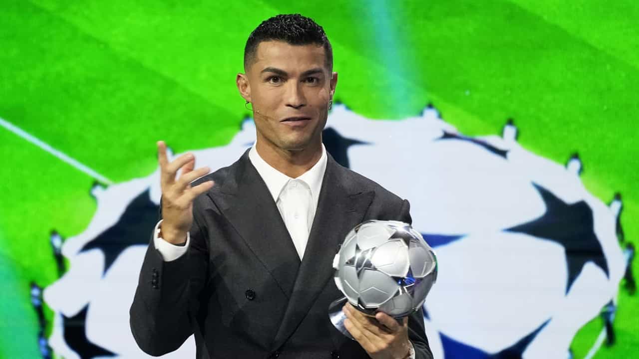 Cristiano Ronaldo: ഐഎസ്എല്‍ ടീമിനെതിരെ കളിക്കാന്‍ ക്രിസ്റ്റ്യാനോ റൊണാള്‍ഡോ? സംഭവം ഇറുക്ക്