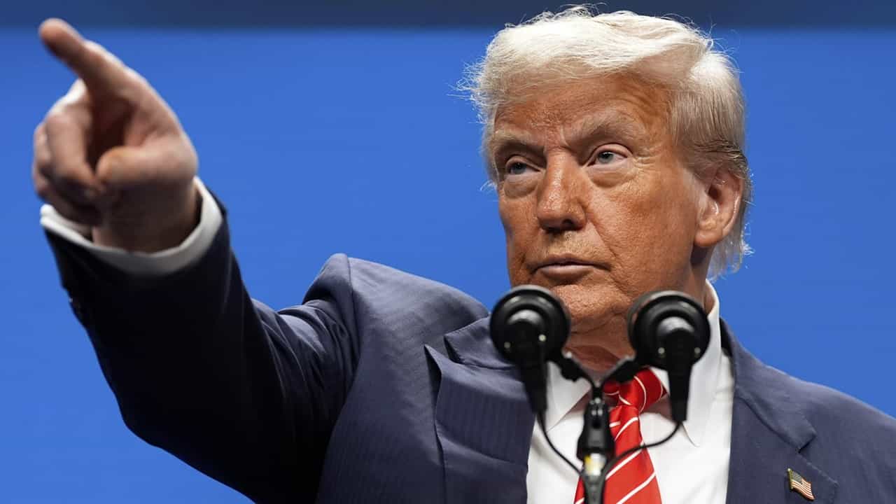 Donald Trump: താരിഫ് വിരുദ്ധ പരസ്യം ചെയ്തു; കാനേഡിയന്‍ ഉത്പന്നങ്ങളുടെ തീരുവ വര്‍ധിപ്പിച്ച് ട്രംപ്