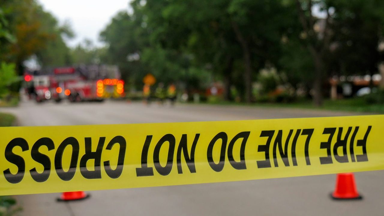 Thiruvananthapuram Father Attack Son: മദ്യപാനത്തിനിടെ തർക്കം; പിതാവ് മകൻ്റെ കഴുത്തിൽ വെട്ടി, സംഭവം തിരുവനന്തപുരത്ത്