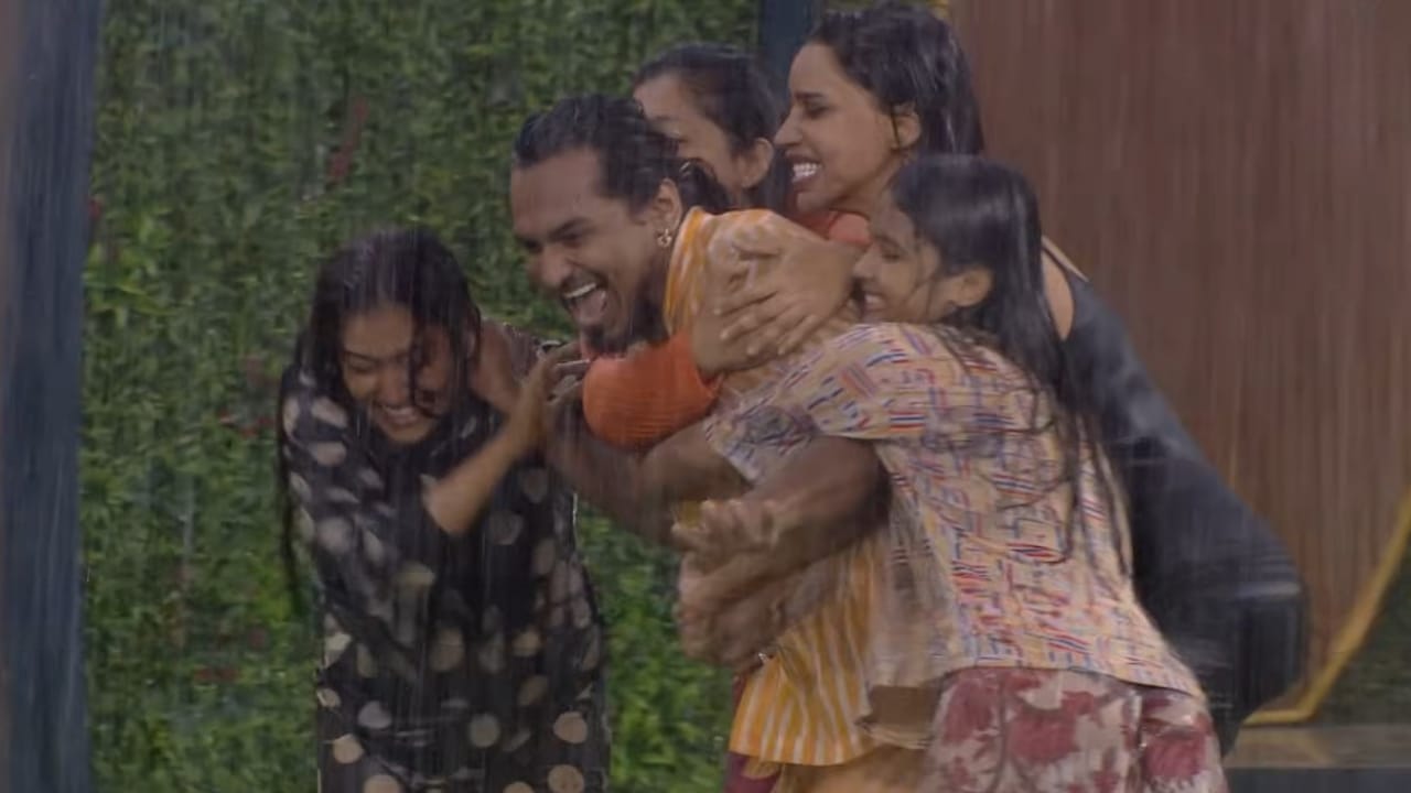 Bigg Boss Malayalam Season 7: ബിഗ് ബോസ് ഹൗസിൽ മഴ; ആസ്വദിച്ച് നനഞ്ഞും കബഡി കളിച്ചും ഹൗസ്മേറ്റ്സ്