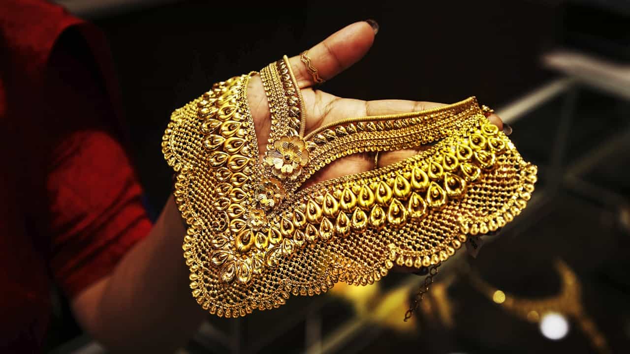 Kerala Gold Rate: സ്വര്‍ണവിലയില്‍ വീണ്ടും ഇടിവ്, ഇനിയും കുറയുമോ? അലാസ്‌കയിലുണ്ട് ഉത്തരം