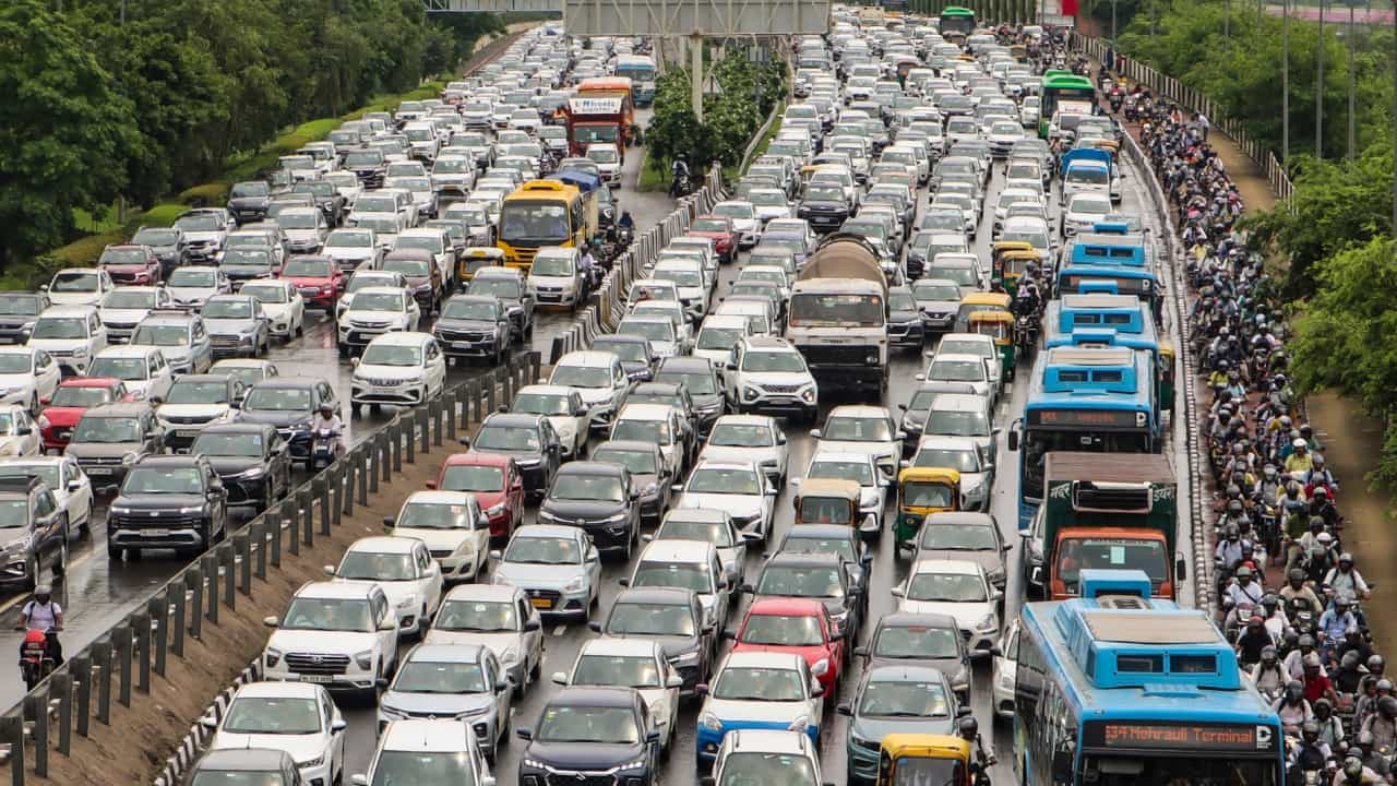 Ethanol In Petrol: 2023ന് മുൻപുള്ള വാഹനങ്ങൾക്ക് 20 ശതമാനം വരെ മൈലേജ് കുറയും; പണിയായത് കേന്ദ്രസർക്കാർ നീക്കം