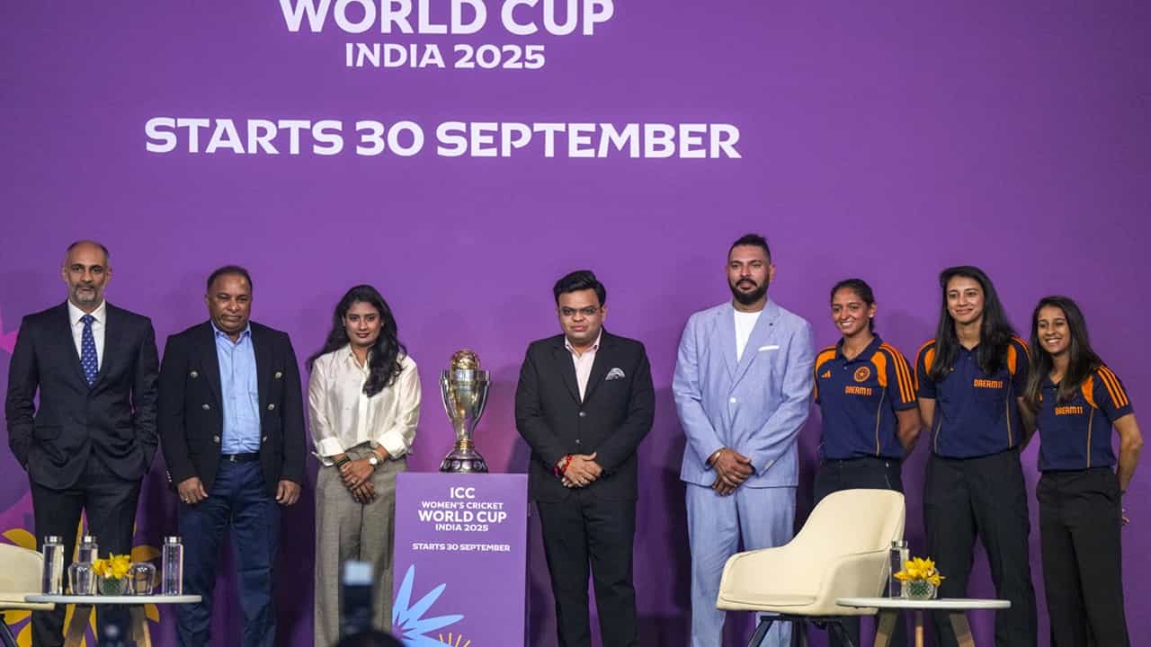 Womens Cricket World Cup 2025: ഇത് വനിതാ താരങ്ങളെ പിന്തുണയ്ക്കേണ്ട സമയം; ഏകദിന ക്രിക്കറ്റ് ലോകകപ്പിനെക്കുറിച്ച് യുവരാജ് Womens Cricket World Cup 2025: ഇത് വനിതാ താരങ്ങളെ പിന്തുണയ്ക്കേണ്ട സമയം; ഏകദിന ക്രിക്കറ്റ് ലോകകപ്പിനെക്കുറിച്ച് യുവരാജ്