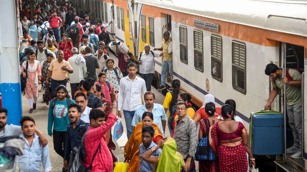 IRCTC Update: പുതിയ റൗണ്ട് ട്രിപ്പ് പാക്കേജുകൾക്ക് 20% ഇളവ് പ്രഖ്യാപിച്ച് ഇന്ത്യൻ റെയിൽവേ; ബുക്കിംഗ് ഓഗസ്റ്റ് 14 മുതൽ