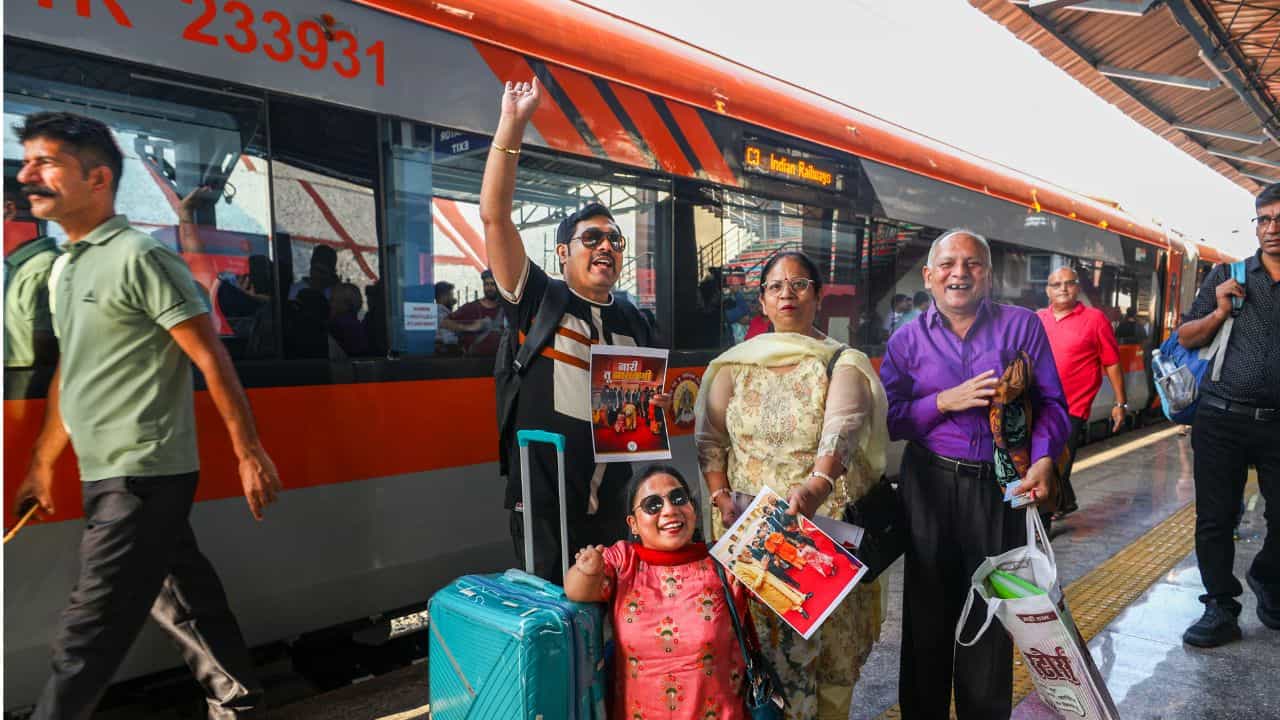 IRCTC Tour Package: അയോധ്യ-കാശി ക്ഷേത്ര യാത്ര; പത്ത് ദിവസത്തെ തീർത്ഥാടന യാത്രയുമായി ഐആർസിടിസി