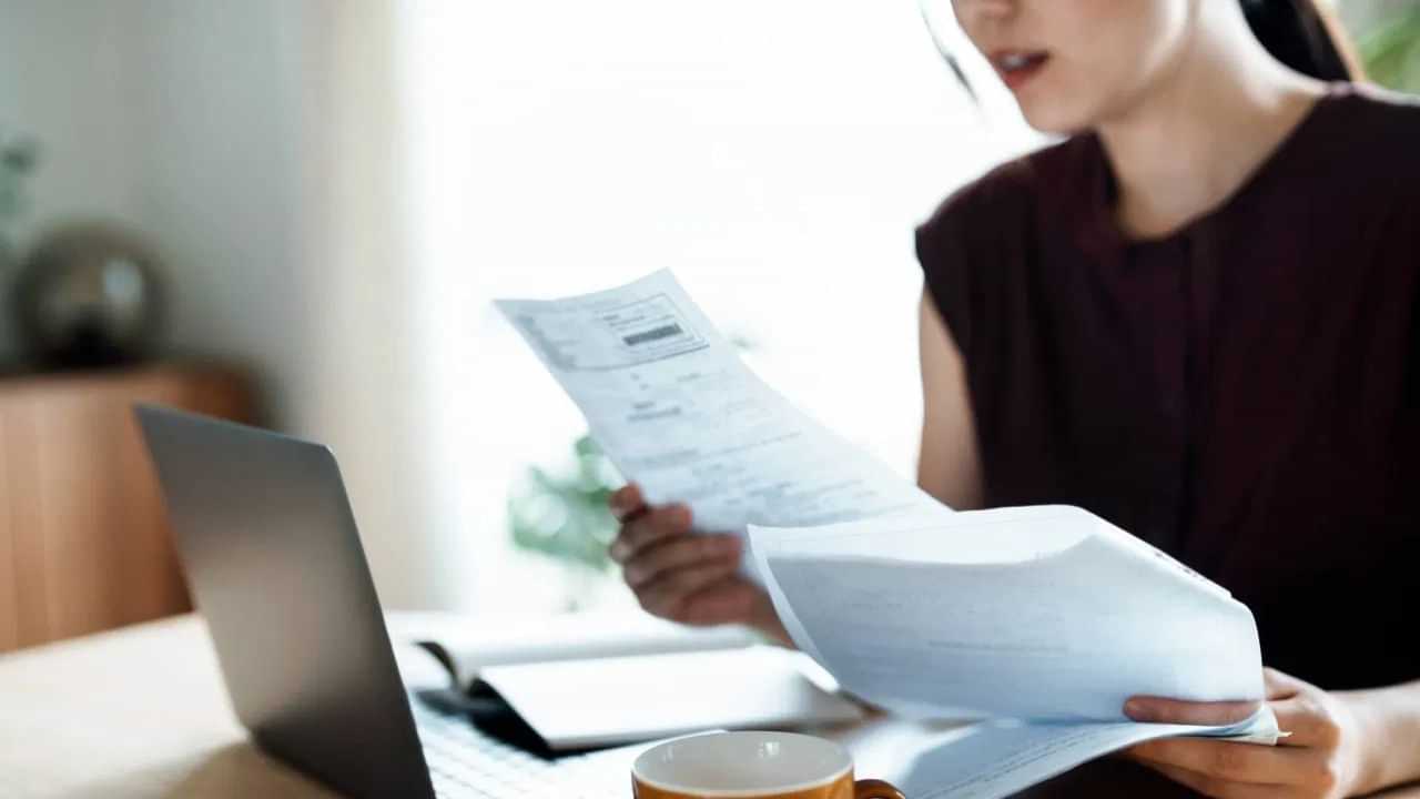 Income tax for housewives: വീട്ടമ്മമാരും നികുതിയടക്കണമത്രേ.... ടാക്സ് നിയമത്തിന്റെ അറിയാവശങ്ങൾ ശ്രദ്ധിക്കൂ