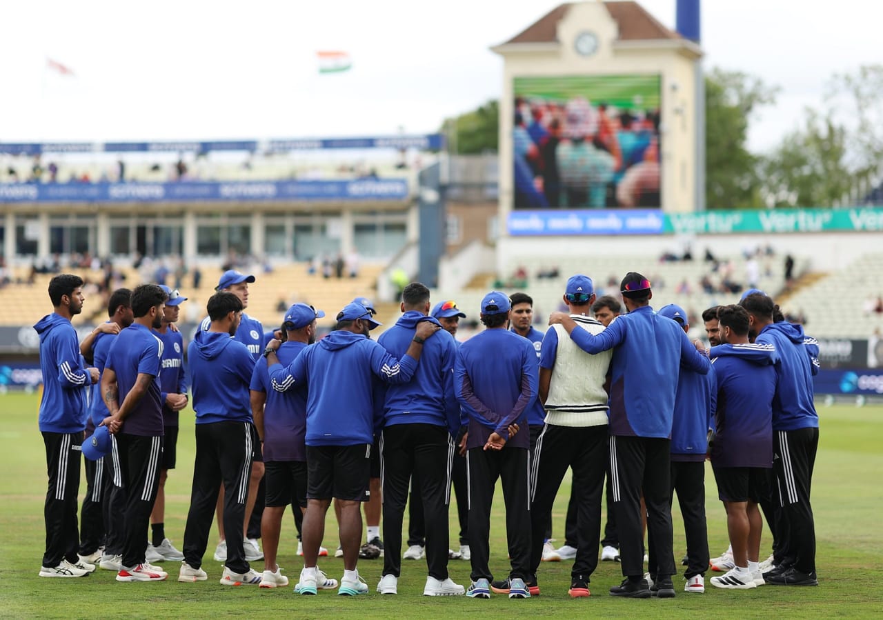 2023ലാണ് ഡ്രീം ഇലവനും ബിസിസിഐയും തമ്മിലുള്ള കരാർ ആരംഭിച്ചത്. ബൈജൂസിൻ്റെ കാലാവധി അവസാനിച്ചതോടെയാണ് ഡ്രീം ഇലവൻ ഈ സ്ഥാനത്തെത്തിയത്. 2026 വരെയായിരുന്നു കരാർ കാലാവധി. ഈ കാലയളവിൽ 358 കോടി രൂപയാണ് ഡ്രീം ഇലവൻ ബിസിസിഐയ്ക്ക് നൽകേണ്ടിയിരുന്നത്.