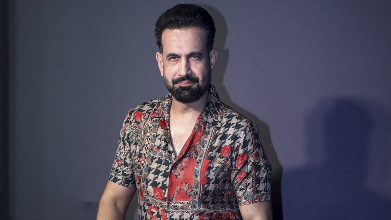 ആരുമായി ശത്രുതയില്ല. 2012ല്‍ ഹാര്‍ദ്ദിക്കിനെ സണ്‍റൈസേഴ്‌സില്‍ എടുക്കണമെന്ന തന്റെ വാക്ക് കേള്‍ക്കാത്തത് തെറ്റായി പോയെന്ന് പിന്നീട് വിവിഎസ് ലക്ഷ്മണ്‍ സമ്മതിച്ചിരുന്നു. രോഹിതിന് പകരം ഹാര്‍ദ്ദിക് മുംബൈ ക്യാപ്റ്റനായപ്പോള്‍, ആരാധകര്‍ വിമര്‍ശിച്ചിരുന്നു. അങ്ങനെ മോശമായി സംസാരിക്കരുതെന്ന് ആവശ്യപ്പെട്ടതും താനാണെന്ന് ഇര്‍ഫാന്‍ പറഞ്ഞു  (Image Credits: PTI)