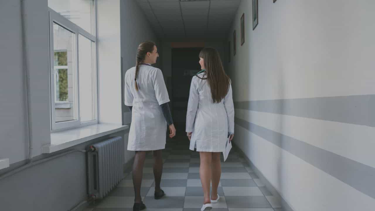 Medical College Assault: ജൂനിയർ ഡോക്ടർക്ക് നേരെ അതിക്രമം; തൃശ്ശൂർ ഗവ. മെഡിക്കൽ കോളേജിലെ ഏഴ് നഴ്‌സുമാർക്കെതിരെ നടപടി