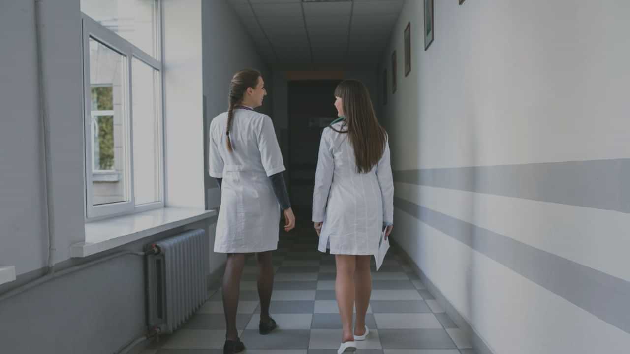 Medical College Assault: ജൂനിയർ ഡോക്ടർക്ക് നേരെ അതിക്രമം; തൃശ്ശൂർ ഗവ. മെഡിക്കൽ കോളേജിലെ ഏഴ് നഴ്‌സുമാർക്കെതിരെ നടപടി