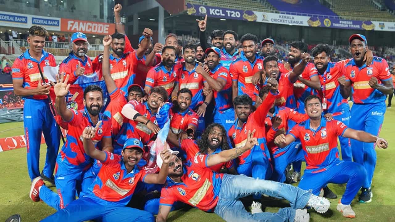 KCL 2025: ചാമ്പ്യൻ പ്രകടനം തുടരാൻ സച്ചിൻ ബേബിയും സംഘവും; ഏരീസ് കൊല്ലം സെയിലേഴ്സ് ഇക്കുറി അതിശക്തം KCL 2025: ചാമ്പ്യൻ പ്രകടനം തുടരാൻ സച്ചിൻ ബേബിയും സംഘവും; ഏരീസ് കൊല്ലം സെയിലേഴ്സ് ഇക്കുറി അതിശക്തം