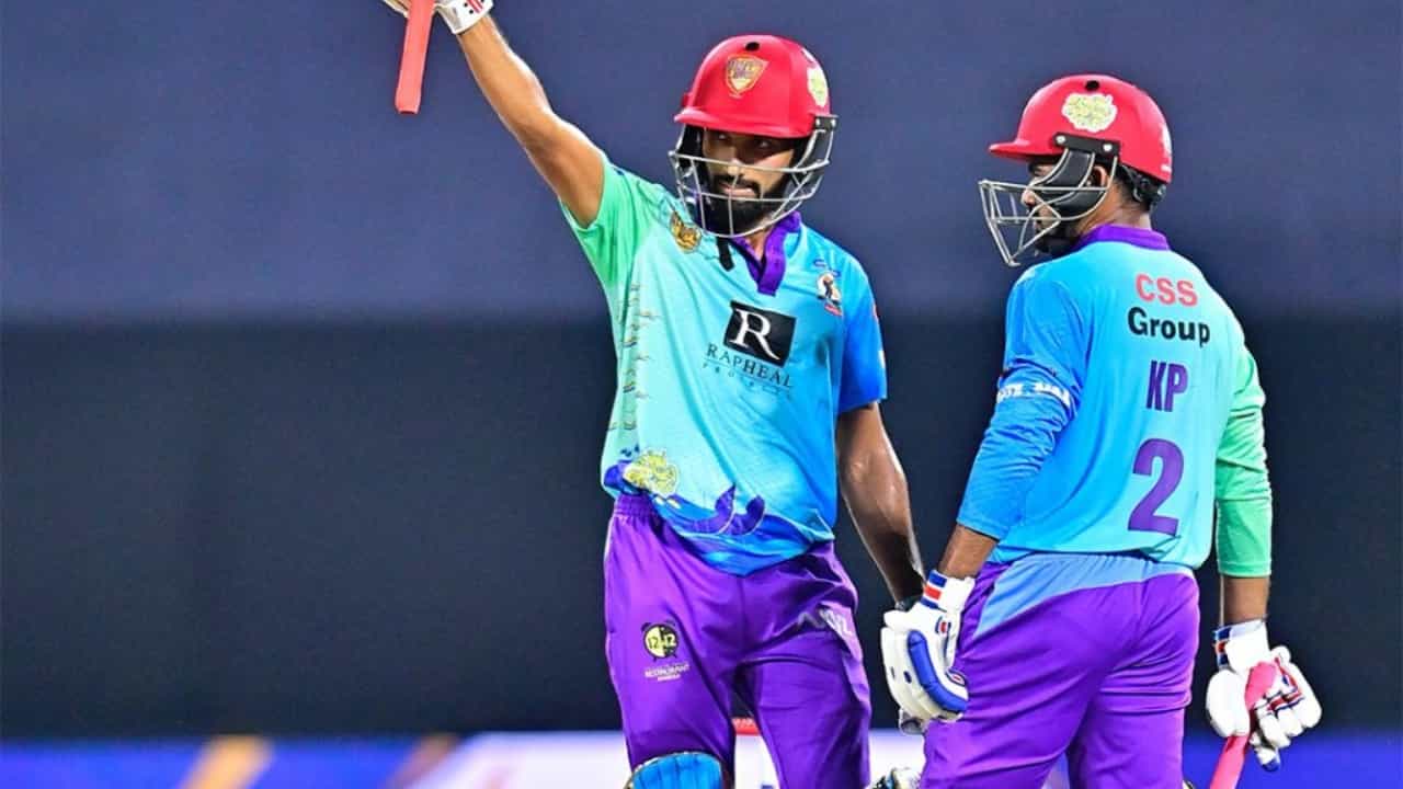 KCL 2025: കഴിഞ്ഞ സീസണിലെ പ്രകടനം തിരുത്താനുറച്ച് ആലപ്പി റിപ്പിൾസ്; അസ്ഹറിനൊപ്പം ഒരു കൂട്ടം യുവാക്കൾ തയ്യാർ KCL 2025: കഴിഞ്ഞ സീസണിലെ പ്രകടനം തിരുത്താനുറച്ച് ആലപ്പി റിപ്പിൾസ്; അസ്ഹറിനൊപ്പം ഒരു കൂട്ടം യുവാക്കൾ തയ്യാർ