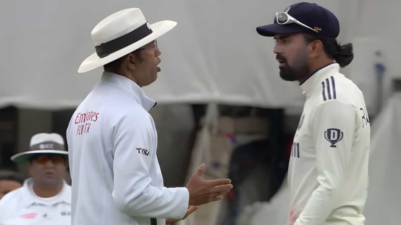 India vs England: ഞങ്ങളെന്താ, മിണ്ടാതിരിക്കണോ എന്ന് രാഹുൽ; അങ്ങനെ സംസാരിക്കരുത് എന്ന് കുമാർ ധർമ്മസേന; അഞ്ചാം ടെസ്റ്റ് സംഭവബഹുലം India vs England: ഞങ്ങളെന്താ, മിണ്ടാതിരിക്കണോ എന്ന് രാഹുൽ; അങ്ങനെ സംസാരിക്കരുത് എന്ന് കുമാർ ധർമ്മസേന; അഞ്ചാം ടെസ്റ്റ് സംഭവബഹുലം
