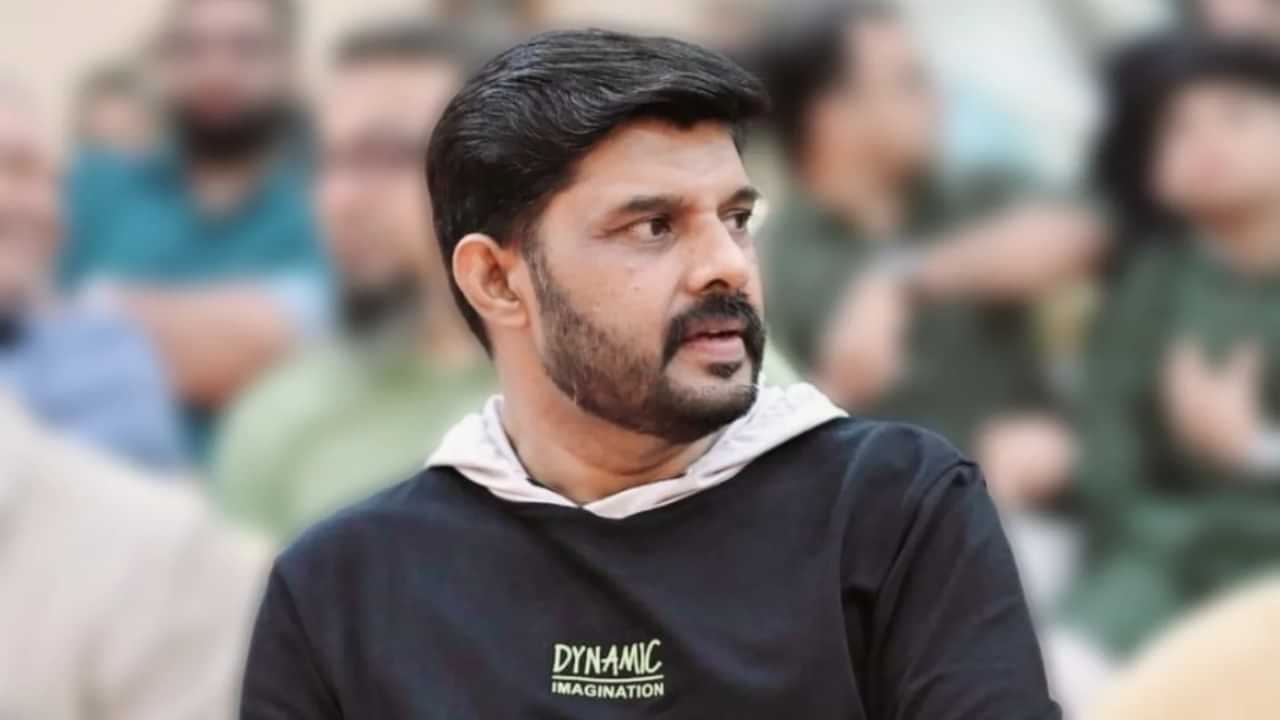 Kalabhavan Navas: ആശുപത്രിയിലേക്ക് കൊണ്ടുപോകുമ്പോൾ അനക്കമുണ്ടായിരുന്നു എന്ന് ഹോട്ടലുടമ; വാതിൽ തുറന്നത് പ്രതികരണമില്ലാതിരുന്നപ്പോൾ