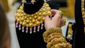 Kerala Gold Rate: സ്വർണത്തിന് തീവില…! ഇനിയും കൂടുമോ?; അറിയാം ഇന്നത്തെ നിരക്ക് Kerala Gold Rate: സ്വർണത്തിന് തീവില…! ഇനിയും കൂടുമോ?; അറിയാം ഇന്നത്തെ നിരക്ക്...