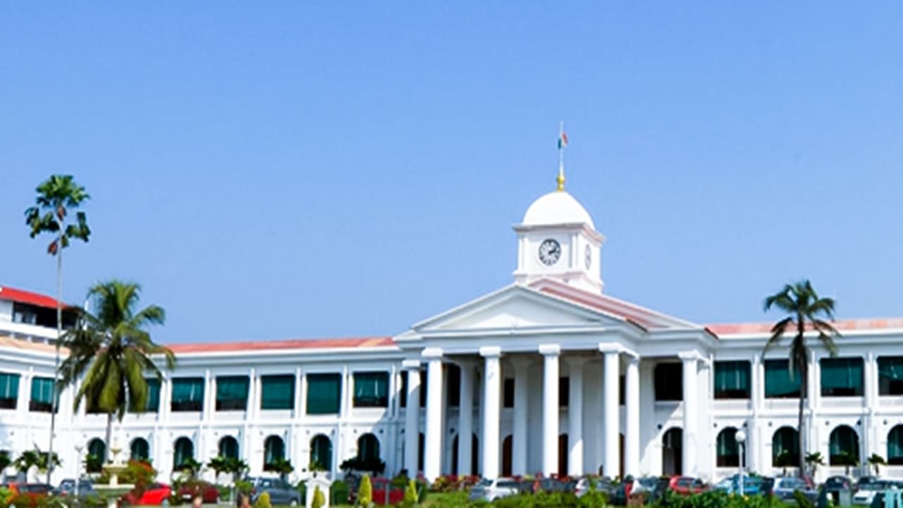 Kerala Working Time: സര്‍ക്കാര്‍ ഓഫീസുകളിലെ പ്രവൃത്തിദിനം അഞ്ച് ദിവസമാക്കുമോ? സംഭവിക്കുന്ന മാറ്റങ്ങള്‍ എന്തെല്ലാം?