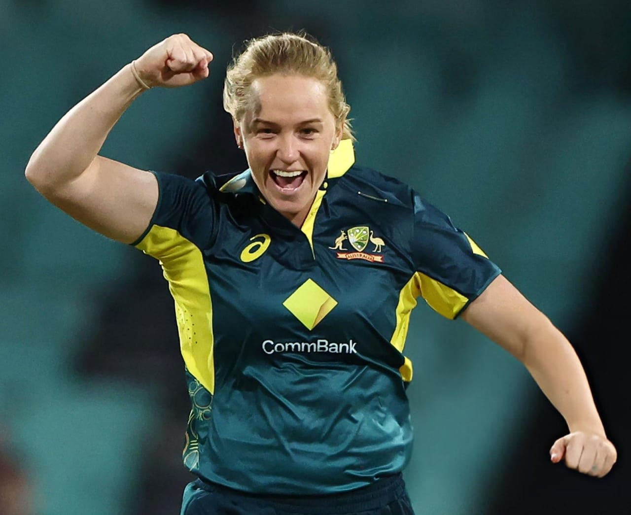 രണ്ട് പേരാണ് പൂജ്യത്തിന് പുറത്തായത്. കിം കാർത്ത് മൂന്ന് ഓവറിൽ ഒരു മെയ്ഡൻ സഹിതം ഏഴ് റൺസ് മാത്രം വഴങ്ങി നാല് വിക്കറ്റ് വീഴ്ത്തി. ഏമി എഡ്ഗർ, ടെസ് ഫ്ലിൻ്റോഫ് എന്നിവർ രണ്ട് വിക്കറ്റ് വീതവും ലൂസി ഹാമിൽട്ടൺ സിയാന ജിഞ്ചർ എന്നിവർ ഓരോ വിക്കറ്റ് വീതവും വീഴ്ത്തി.