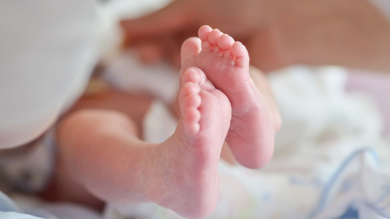 Kochi Minor Girl Childbirth: ഫോർട്ട്‌കൊച്ചിയിൽ 17കാരി പ്രസവിച്ചു; ബന്ധുവായ യുവാവിനെതിരെ പോക്സോ കേസ്