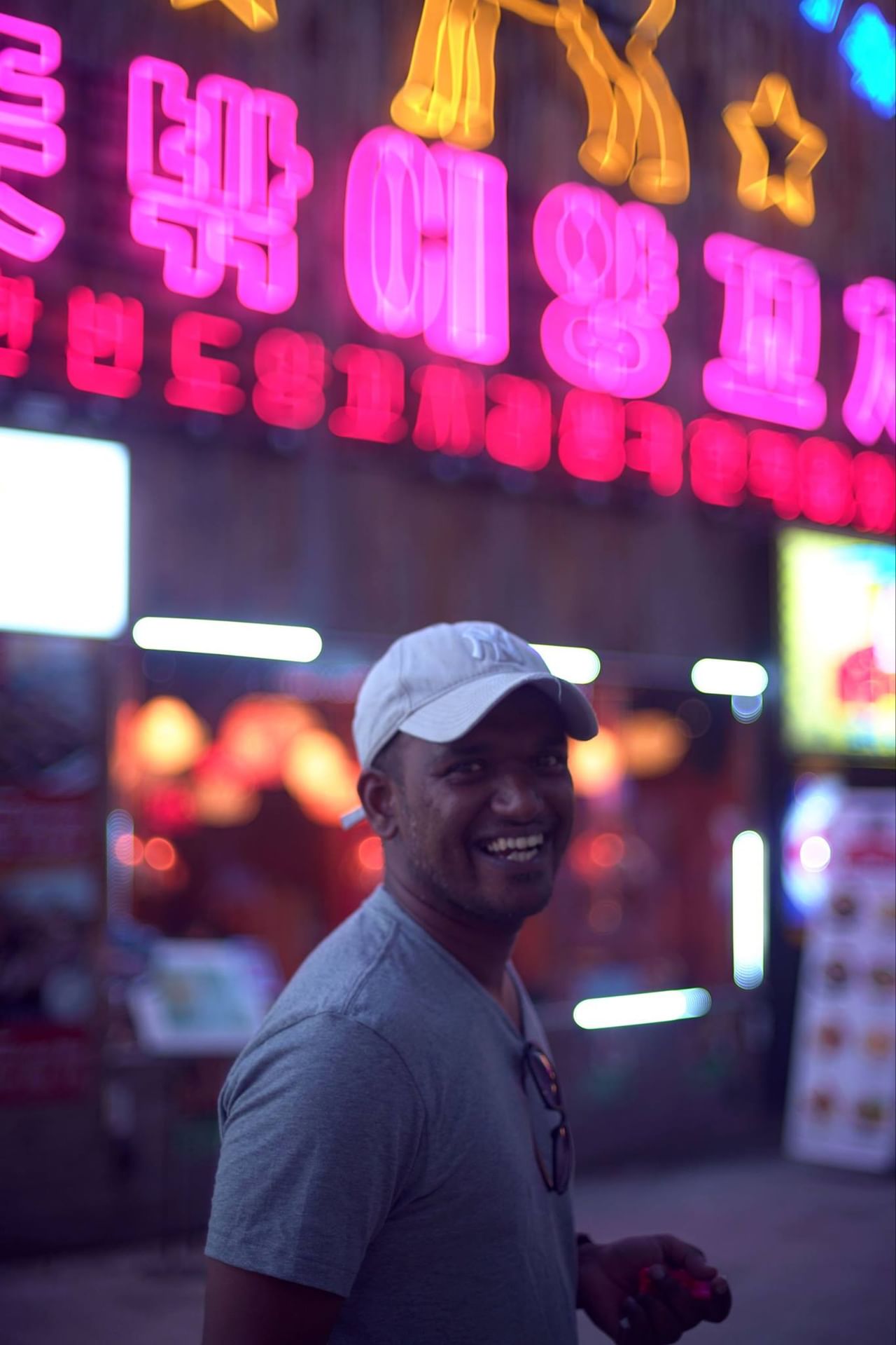 ഈ ആഴ്ചയിൽ വിവിധ ഒടിടി പ്ലാറ്റ്ഫോമുകളിൽ മലയാളം സിനിമ, വെബ് സീരീസ് റിലീസുകളുണ്ട്. നിരവധി പുരസ്കാരങ്ങൾ നേടിയ കൃഷാന്ദിൻ്റെ വെബ് സീരീസും ഭീഷ്മപർവം സംവിധായകൻ ദേവദത്ത് ഷാജിയുടെ സിനിമ ധീരനും ഉൾപ്പെടെ ഈ ആഴ്ചയുള്ളത് പല സിനിമ, സീരീസുകളാണ്. (Image Courtesy- Social Media)