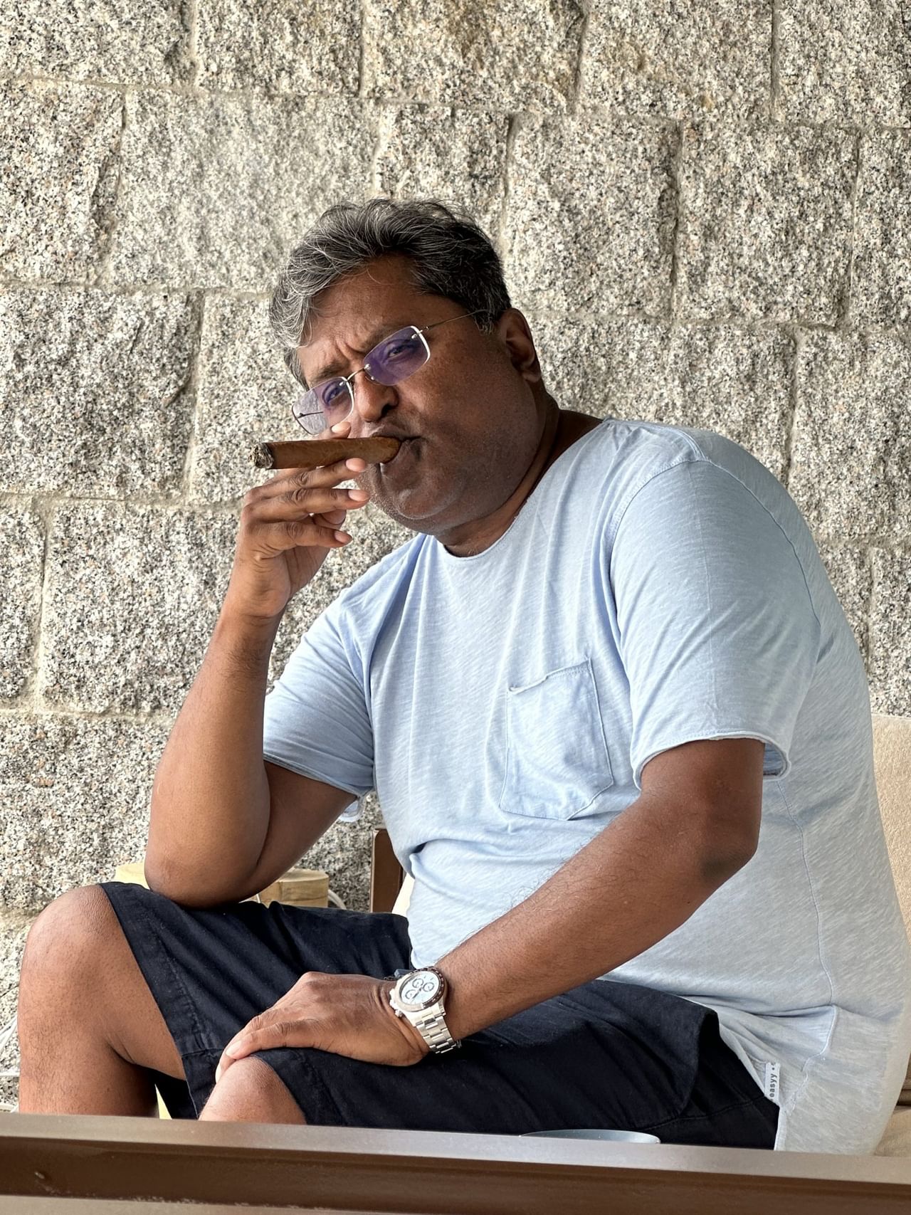 "എന്നോട് മുൻപ് ആരും ഈ ചോദ്യം ചോദിച്ചിട്ടില്ല. ക്ലാർക്ക് ചോദിച്ചു, അതുകൊണ്ട് ഞാൻ മറുപടി പറയുകയും ചെയ്തു."- ലളിത് മോദി തുടർന്നു. മൈക്കൽ ക്ലാർക്കുമായി നടത്തിയ ഒരു പോഡ്കാസ്റ്റിലാണ് ശ്രീശാന്തിനെ ഹർഭജൻ സിംഗ് തല്ലുന്ന എക്സ്ക്ലൂസിവ് രംഗങ്ങൾ മോദി പുറത്തുവിട്ടത്.