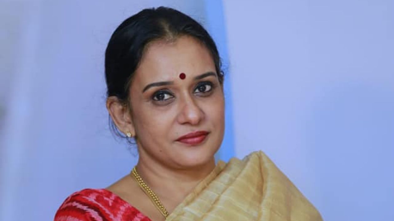 Maala Parvathi: ‘താര സംഘടനയിൽ ജാതി വൽക്കരണം എന്ന പേരിൽ ഇറങ്ങിയ വീഡിയോയിൽ ഞെട്ടിക്കുന്നൊരു കാര്യം കണ്ടു’; മാല പാർവതി