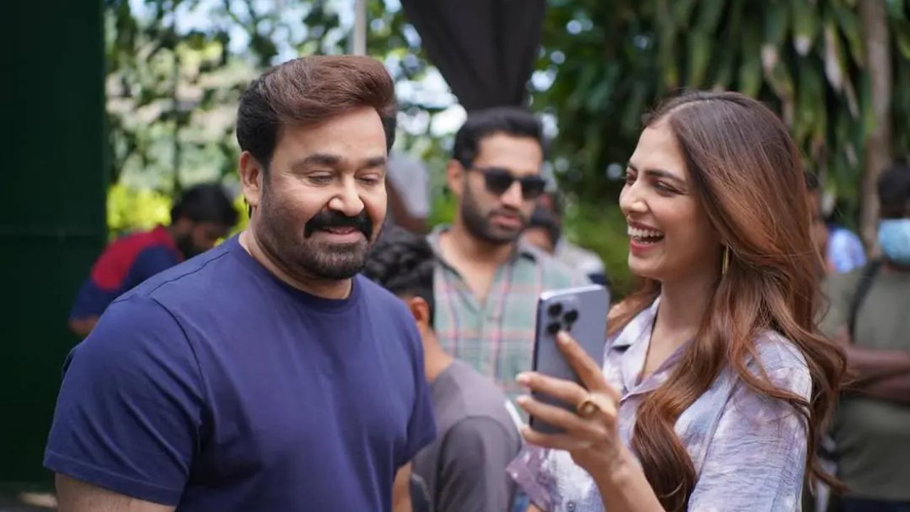 സിനിമയുടെ ആദ്യ പോസ്റ്റര്‍ പുറത്ത് വന്നതിന് പിന്നാലെ മോഹന്‍ലാലിന്റെ നായികയായി മാളവിക എത്തുന്നത് ഏറെ വിമര്‍ശിക്കപ്പെട്ടിരുന്നു. മോഹന്‍ലാലും മാളവികയും തമ്മിലുള്ള പ്രായ വ്യത്യാസമായിരുന്നു വിമര്‍ശനങ്ങൾക്ക് വഴിവെച്ചത്. (Image Credits: Malavika Mohanan/Instagram)