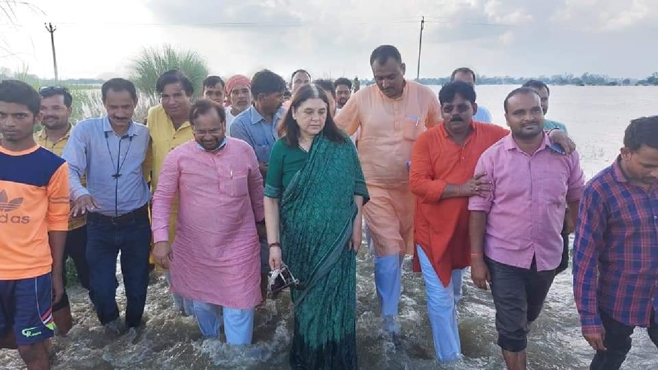 ആ പെണ്‍കുട്ടി മെനിഞ്ചെറ്റിസ് ബാധിച്ചാണ് മരിച്ചതെന്ന് മാതാപിതാക്കള്‍ പറഞ്ഞതായും മനേക ഗാന്ധി പറയുന്നു. തെരുവ് നായകളെ നീക്കം ചെയ്യുന്നത് മറ്റ് പാരിസ്ഥിതിക പ്രശ്നങ്ങൾ ക്ഷണിച്ചുവരുത്തുമെന്നും മനേക ഗാന്ധി പറഞ്ഞു (Image Credits: facebook.com/ManekaGandhiOfficial)