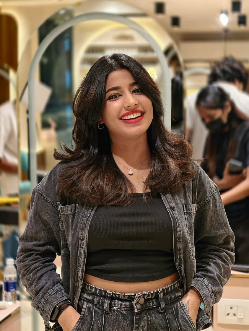 ബിഗ് ബോസ് ഹൗസിലെത്തിയ അഞ്ച് വൈൽഡ് കാർഡുകളിൽ മലയാളികൾക്ക് ഏറ്റവും പരിചിതമായ മുഖമായിരുന്നു മസ്താനി. സെലബ്രിറ്റി അഭിമുഖങ്ങളിലൂടെ ശ്രദ്ധ നേടിയ മസ്താനി ബിഗ് ബോസ് ഹൗസിൽ ലക്ഷ്യം വച്ചിരിക്കുന്നത് രേണു സുധിയെ ആണ്. മസ്താനിയെപ്പറ്റി കൂടുതലറിയാം. (Image Courtesy- Mastani Instagram)