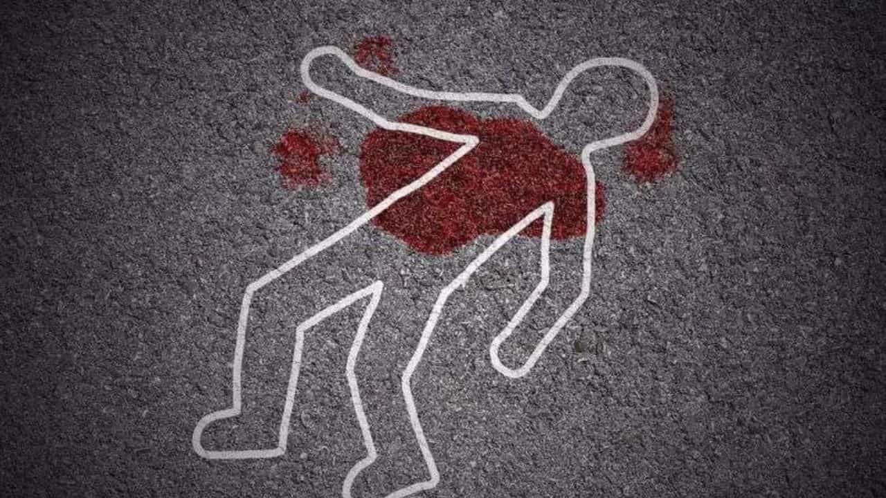 Chitradurga Women murder: നഗ്നമാക്കപ്പെട്ട പെൺകുട്ടിയുടെ ശരീരം പാതി കത്തിയ നിലയിൽ കണ്ടെത്തി, ബലാത്സംഗത്തിന് ഇരയാണോ എന്ന് സംശയം