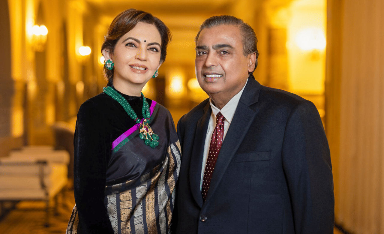 രാജ്യത്തെ പ്രധാനപ്പെട്ട ബിസിനസ് വനിതയാണ് നിത അംബാനി. അതുകൊണ്ട് തന്നെ നിത അംബാനിയുമായി ബന്ധപ്പെട്ട വിശേഷങ്ങളെല്ലാം സോഷ്യൽ മീഡിയയിൽ വളരെ വേ​ഗം വൈറലാകാറുമുണ്ട്. (Image Credit: PTI)