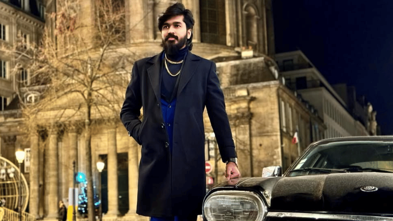 വ്യവസായി രജിത് ഇബ്രാനും ഒത്തുള്ള ചിത്രമാണ് താരം പങ്കുവച്ചത്. ദുബായിൽ താമസിക്കുന്ന രജിത് ഇബ്രാൻ മോഡലിംഗ് ലോകത്ത് വേരുകളുള്ള ബിസിനസുകാരനാണ്. ഇരുവരും ഈ വർഷം അവസാനത്തോടെ വിവാഹിതരാകും എന്നാണ് റിപ്പോർട്ട്. (Image Credit: Instagram)