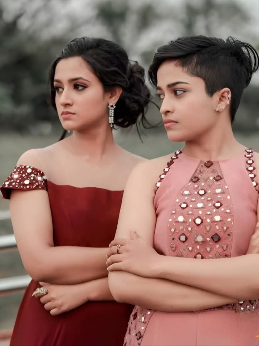 ഷോയ്ക്കിടെയുള്ള കലാഭവൻ സരിഗയുടെ ഒരു വിഡിയോ കഴിഞ്ഞ ദിവസങ്ങളിൽ പ്രചരിച്ചിരുന്നു. തനിക്ക് പെണ്ണും പെണ്ണും എന്ന സങ്കല്പം അംഗീകരിക്കാൻ കഴിയില്ലായിരുന്നു എന്നും നിങ്ങളെ കണ്ടപ്പോൾ അത് മാറി എന്നും സരിഗ പറഞ്ഞിരുന്നു. ആദിലയോടായിരുന്നു സരിഗയുടെ തുറന്നുപറച്ചിൽ.
