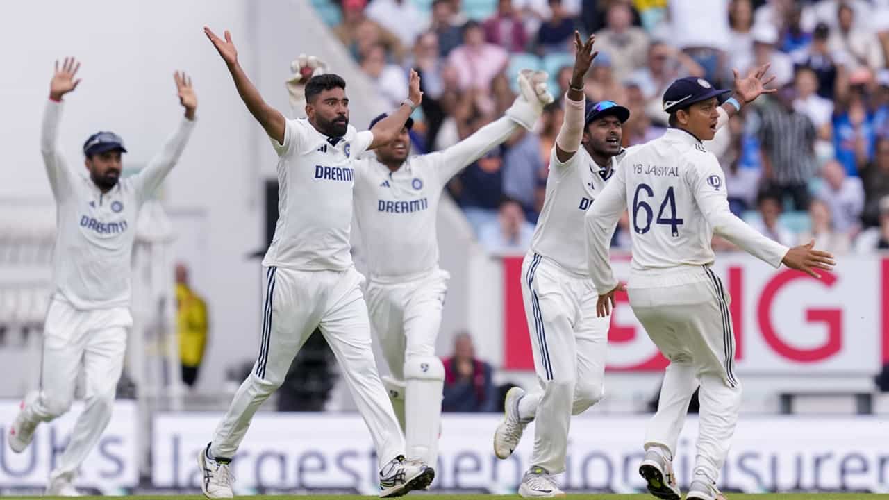 India vs England: പൊളിച്ചു, പൊളിച്ചടുക്കി; ഓവല് പോരാട്ടത്തില് ഇന്ത്യയ്ക്ക് അവിശ്വസനീയ ജയം India vs England: പൊളിച്ചു, പൊളിച്ചടുക്കി; ഓവല് പോരാട്ടത്തില് ഇന്ത്യയ്ക്ക് അവിശ്വസനീയ ജയം