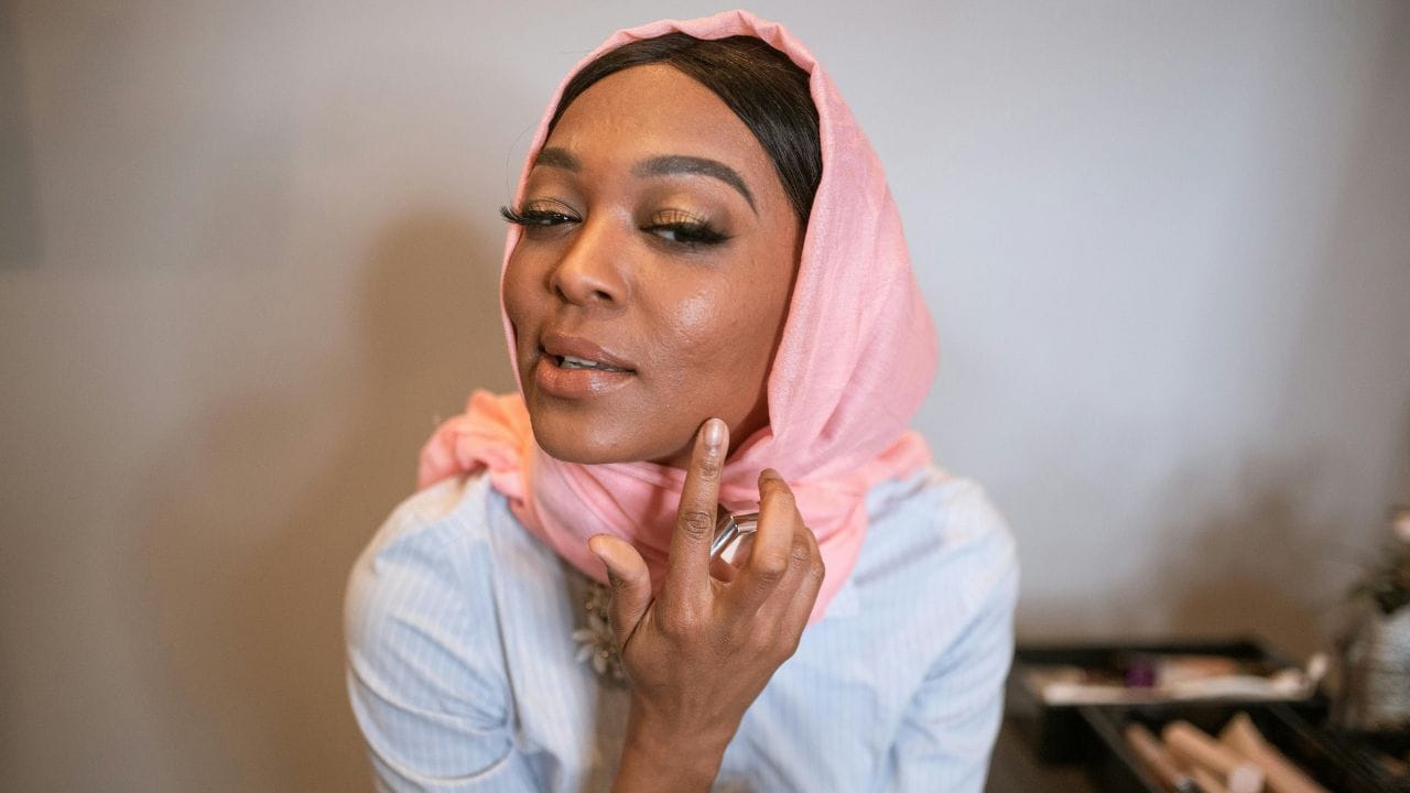 എന്നാൽ, പളുങ്ക് പോലുള്ള മുഖക്കുരുവാണെങ്കില്‍ അത് പൊട്ടിച്ച് കളയുന്നത് പല ചർമ്മ പ്രശ്നങ്ങൾക്കും കാരണമാകും. അതിൽ ചിലപ്പോൾ പഴുപ്പ് നിറഞ്ഞിരിക്കാന്‍ സാധ്യതയുണ്ട്. അതിനാൽ, ഇത്തരം മുഖക്കുരു പൊട്ടിച്ചുകളയുന്നത് ബാക്ടീരിയല്‍- ഫംഗല്‍ അണുബാധയ്ക്ക് കാരണമായേക്കും. (Image Credits: Pexels)
