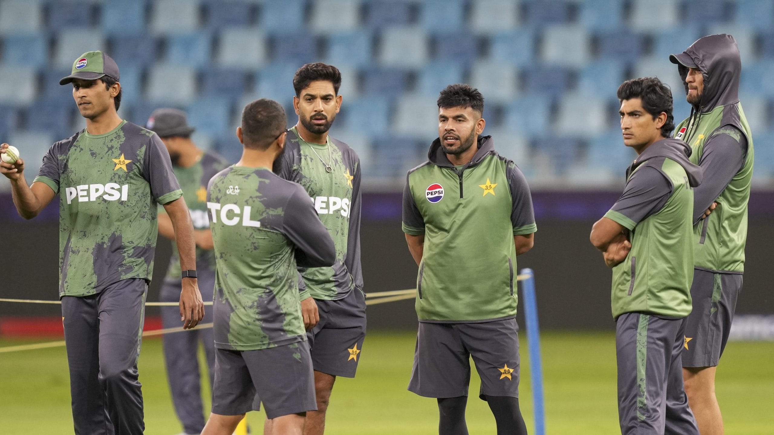 സെപ്തംബർ 9 മുതലാണ് ഏഷ്യാ കപ്പ് നടക്കുക. സെപ്തംബർ 28ന് ഫൈനൽ മത്സരം നടക്കും. ഗ്രൂപ്പ് എയിൽ ഇന്ത്യ, യുഎഇ, ഒമാൻ എന്നീ ടീമുകൾക്കൊപ്പമാണ് പാകിസ്താൻ കളിക്കുക. സെപ്തംബർ 12ന് ഒമാനെതിരെ കളിക്കുന്ന പാകിസ്താൻ 14ന് ഇന്ത്യയെയും 17ന് യുഎഇയെയും നേരിടും.