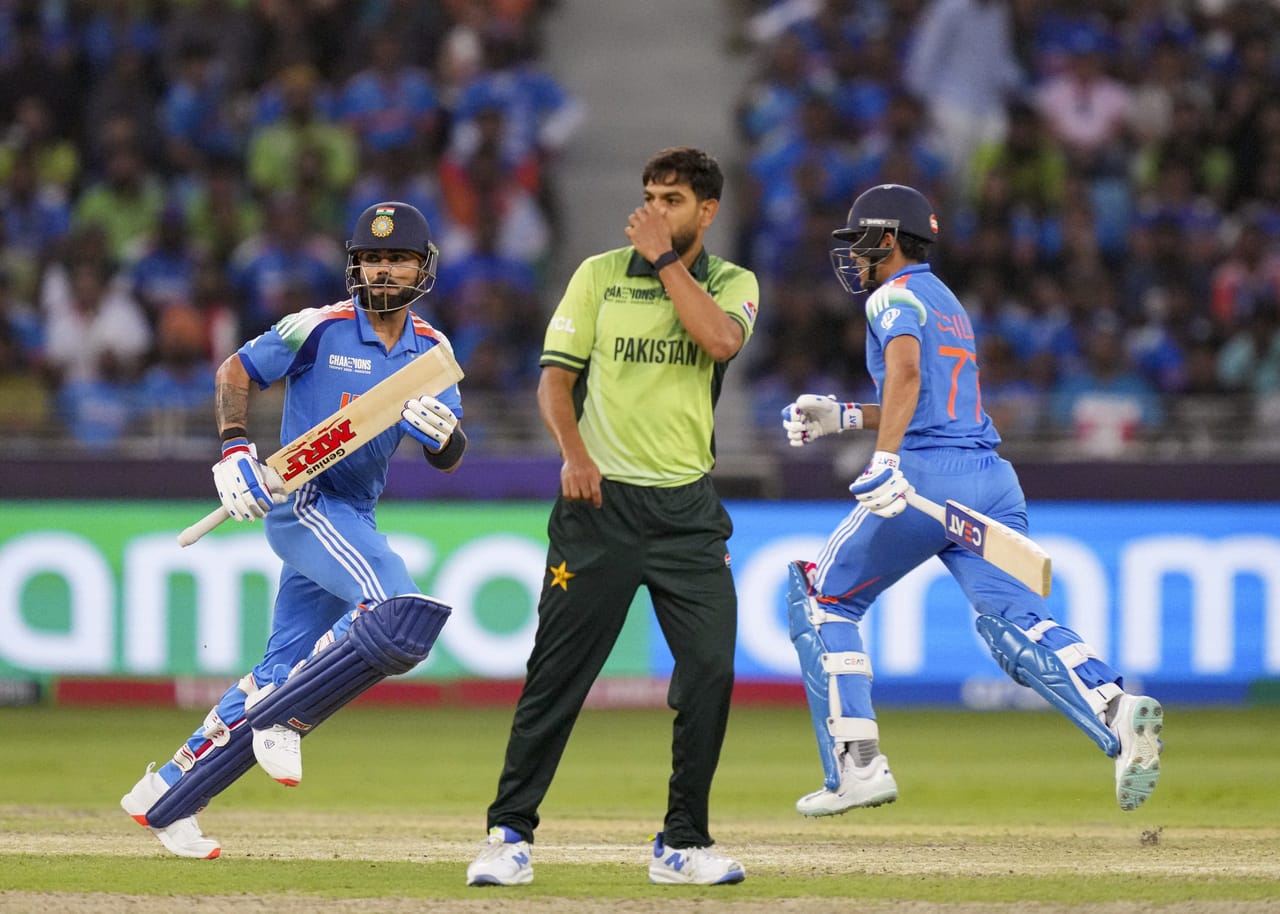 ടൂർണമെൻ്റിലാകെയുള്ള മത്സരങ്ങളിൽ സ്പോട്ട് ബൈ പാക്കേജുകൾക്ക് 10 സെക്കൻഡിന് നൽകേണ്ട തുകയാണ് 16 ലക്ഷം രൂപ. ഇന്ത്യയുടെ മത്സരങ്ങൾക്കാണ് പ്രീമിയം സ്പോൺസർഷിപ്പ് സ്ലോട്ടുകളുള്ളത്. ഇതിൽ കൂടുതലും ഇന്ത്യ - പാകിസ്താൻ മത്സരത്തിനായി മാറ്റിവച്ചിരിക്കുകയാണ്.