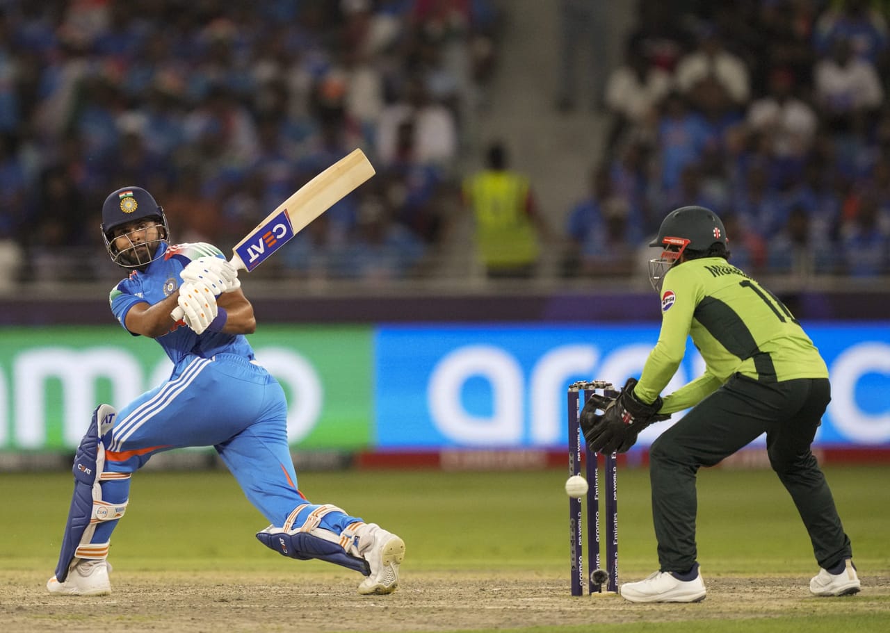 സോണിലിവിൽ കോ പ്രസൻ്റിങ്, ഹൈലൈറ്റ്സ് പാർട്ണർഷിപ്പുകൾക്ക് 30 കോടി രൂപ വീതമാണ് നൽകേണ്ടത്. മൂന്നിലൊന്ന് തുകയും ഇന്ത്യയുടെ ഗ്രൂപ്പ് മത്സരങ്ങൾക്കാണ് മാറ്റിവച്ചിരിക്കുന്നത്. സെപ്തംബർ 14ന് ദുബായിലാണ് ഇന്ത്യയും പാകിസ്താനും തമ്മിൽ ഏഷ്യാ കപ്പിലെ ഗ്രൂപ്പ് മത്സരം നടക്കുക.