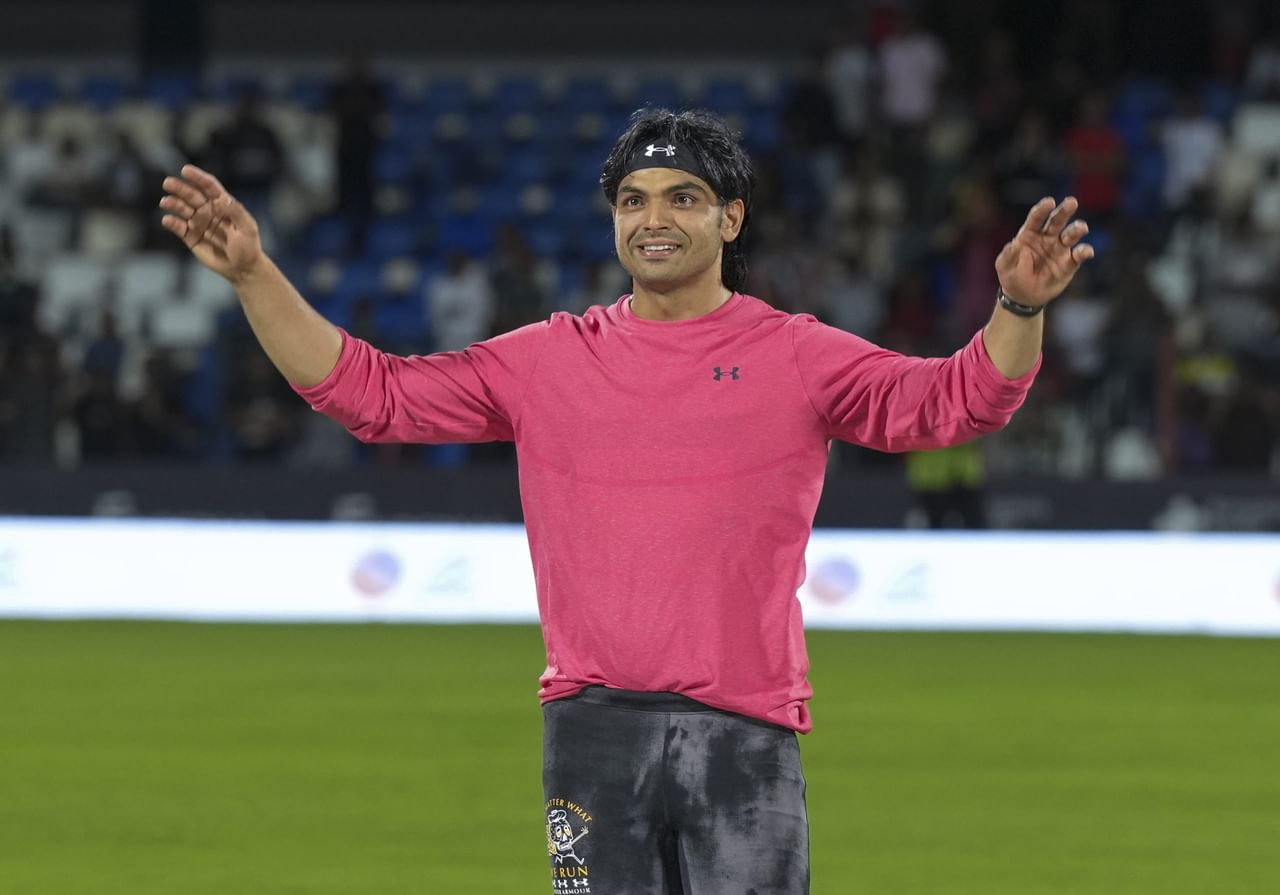 84.95 മീറ്റർ ദൂരത്തേക്ക് ജാവലിൻ പായിച്ച ട്രിനിഡാഡാ ആന്റ് ടുബാഗൊയുടെ കെഷോൺ വാൽക്കോട്ടിനാണ് മൂന്നാം സ്ഥാനം. 2022ലാണ് നീരജ് ഡയമണ്ട് ലീഗ് ചാമ്പ്യനായത്. പിന്നീട് ഇതുവരെ താരത്തിന് ഡയമണ്ട് ലീഗിൽ സ്വർണം നേടാനായിട്ടില്ല.