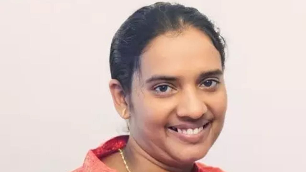 Paravur Moneylender Torture Death: പലിശക്കാരുടെ ഭീഷണി; പറവൂരിൽ വീട്ടമ്മ പുഴയിൽ ചാടി മരിച്ചു; റിട്ട.പോലീസുകാരനെതിരെ പരാതി