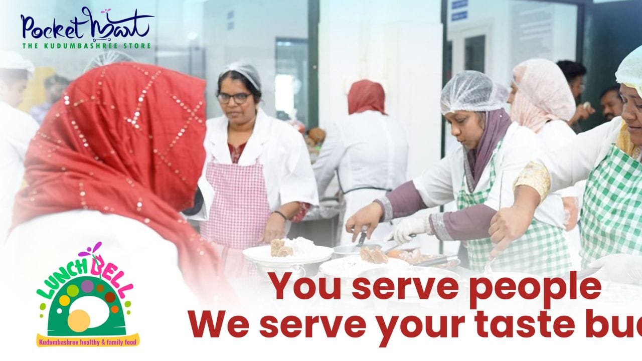 വിലക്കയറ്റം കാരണം ഓണം എങ്ങനെ ആഘോഷിക്കുമെന്ന ആശങ്കയിലാണ് മലയാളികള്‍. എന്നാല്‍ വിലക്കയറ്റത്തെയൊന്നും തന്നെ വകവെക്കാതെ ആവശ്യമായതെല്ലാം ഒരു കുടക്കീഴില്‍ ഒരുക്കി മാതൃകയാകുകയാണ് കുടുംബശ്രീ. (Image Credits: Kudumbashree Official Website)